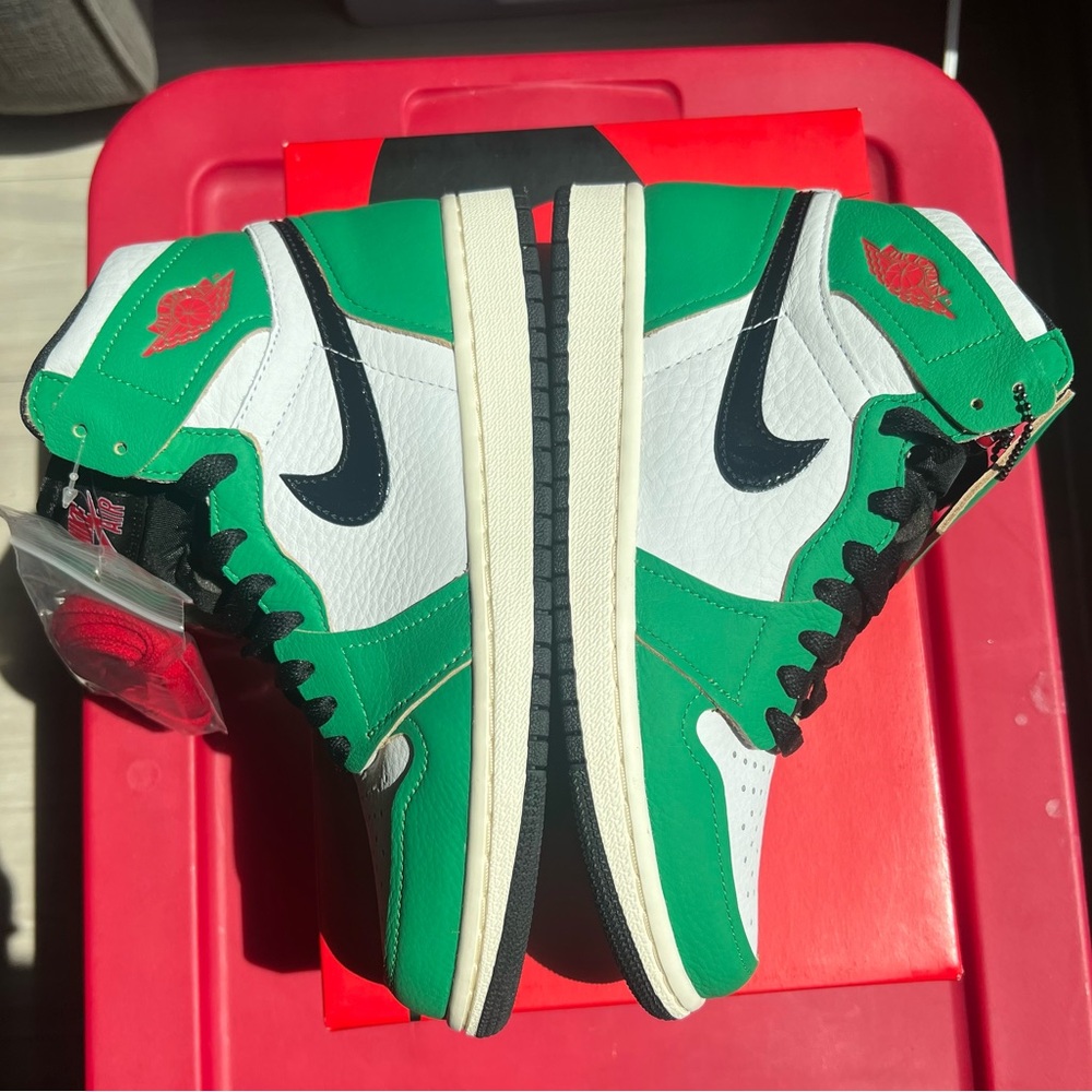 Air Jordan 1 Retro OG High Lucky Green Size 7W- DB4612 300